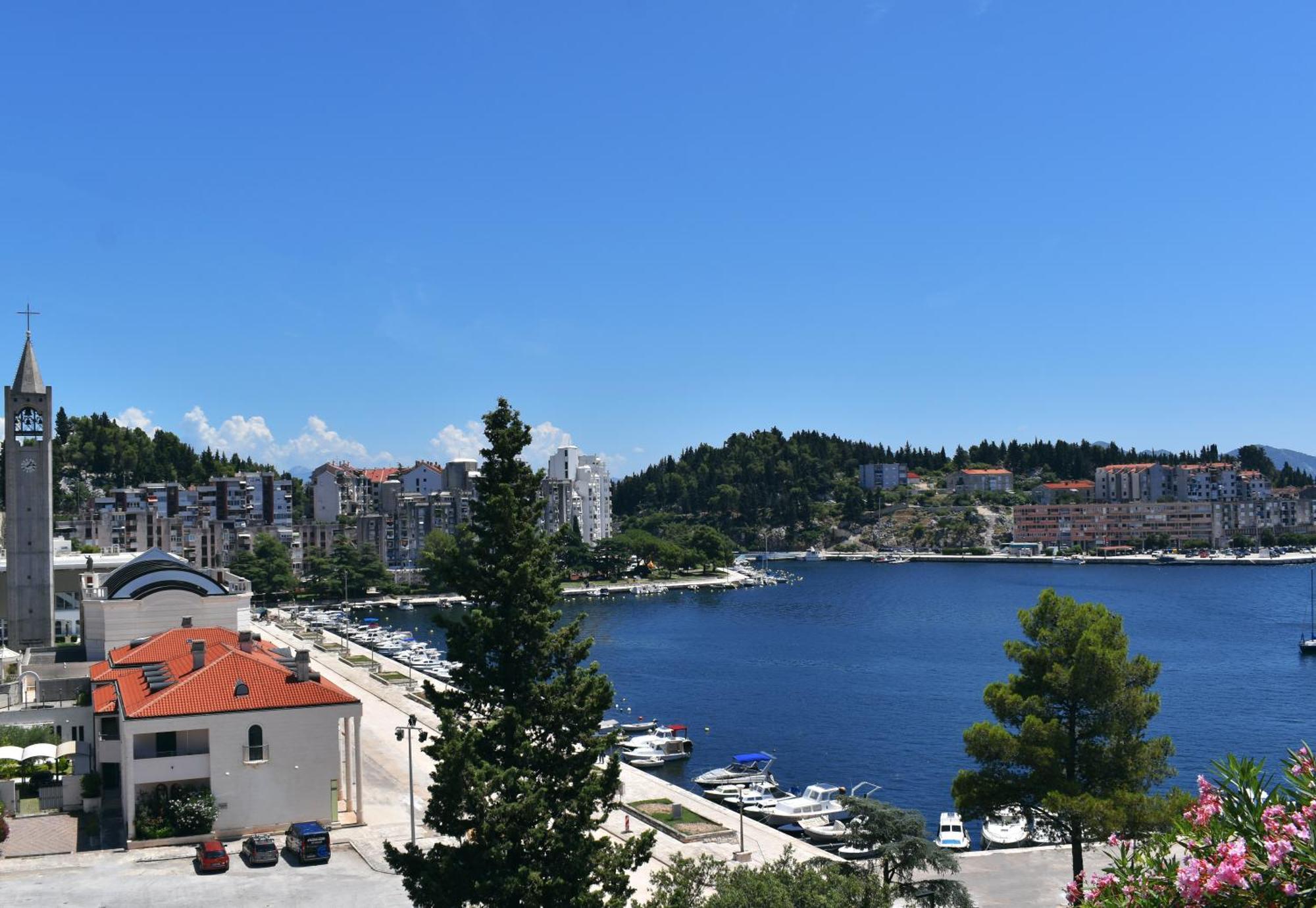 Hotel Tolero Плоче Экстерьер фото